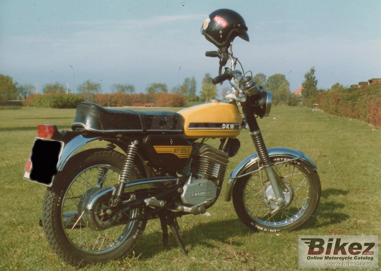 Big Magnus Magnusson rt 125 e picture and wallpaper from Bikez.com